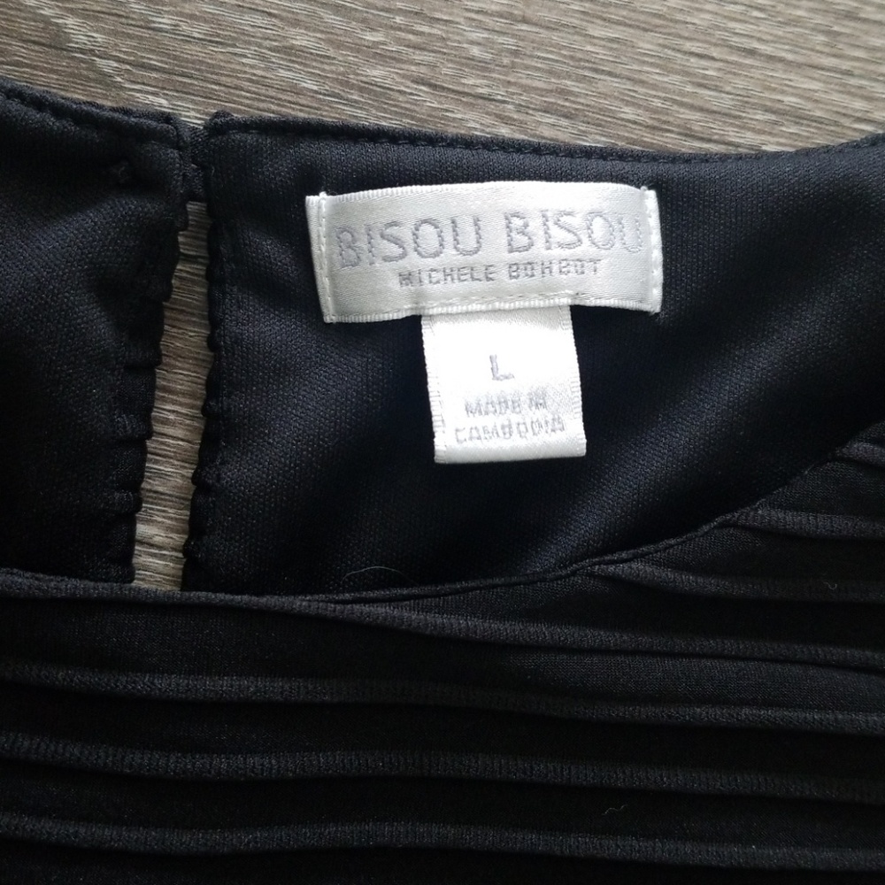 Black Ribbed Tank - Picture 2 of 3